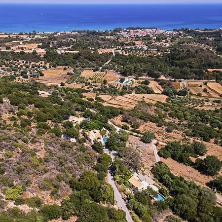 Demetra Villa